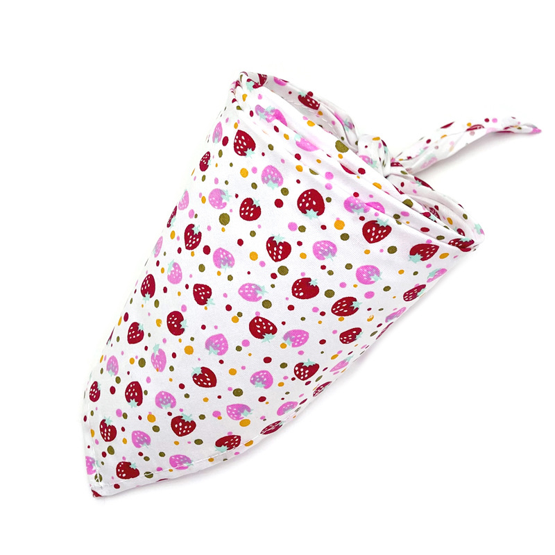 Baby Bibs Twill Cotton Triangle Lace-up Drooling Soothe Towel Cartoon Printing Bibs For 0-1 Years Old Boys Girls red strawberry 40 x 40 x 58cm