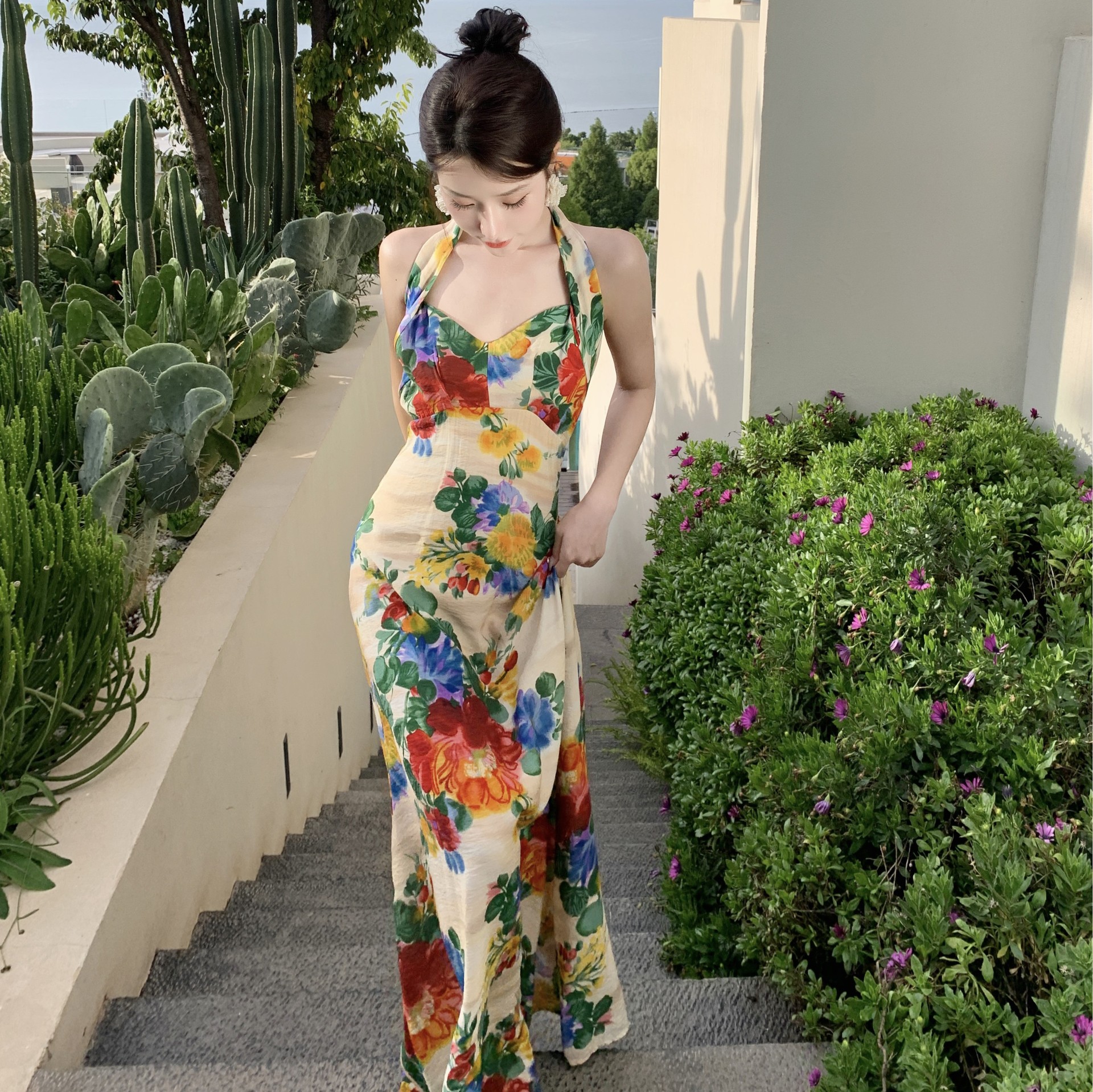 Women Halter Neck Dress Elegant V Neck Retro French Style Printing A-line Skirt Sexy Sleeveless Backless Midi Skirt As shown S