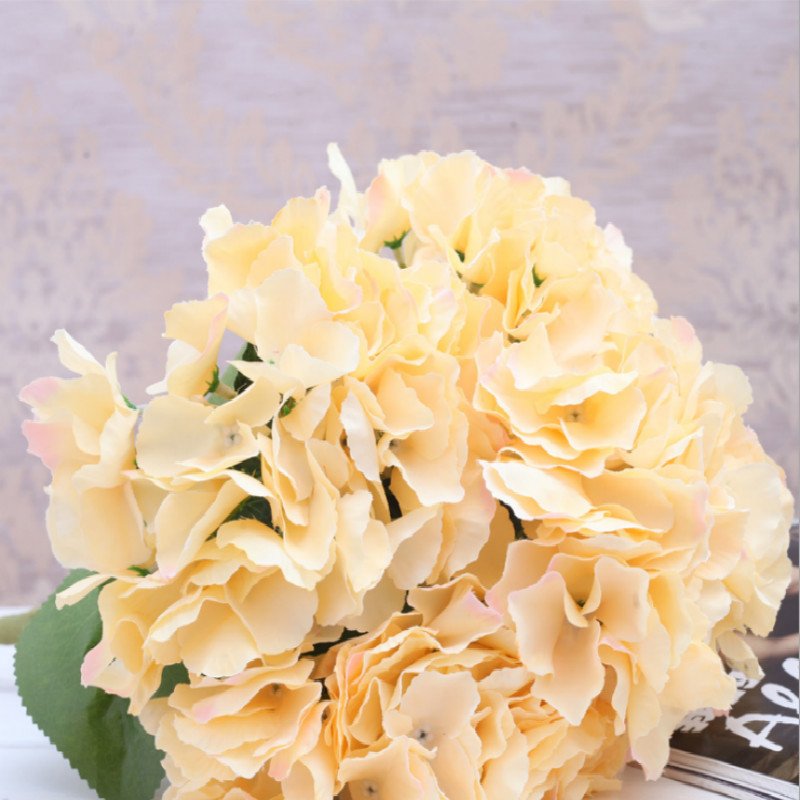 (1 Bunch of 5 flowers )  Artificial Silk Hydrangea Bouquet Fake Flowers Arrangement Home Wedding decor (Light Purple)