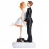  EU Direct  Wedding cake figurines decorate the box for kissing