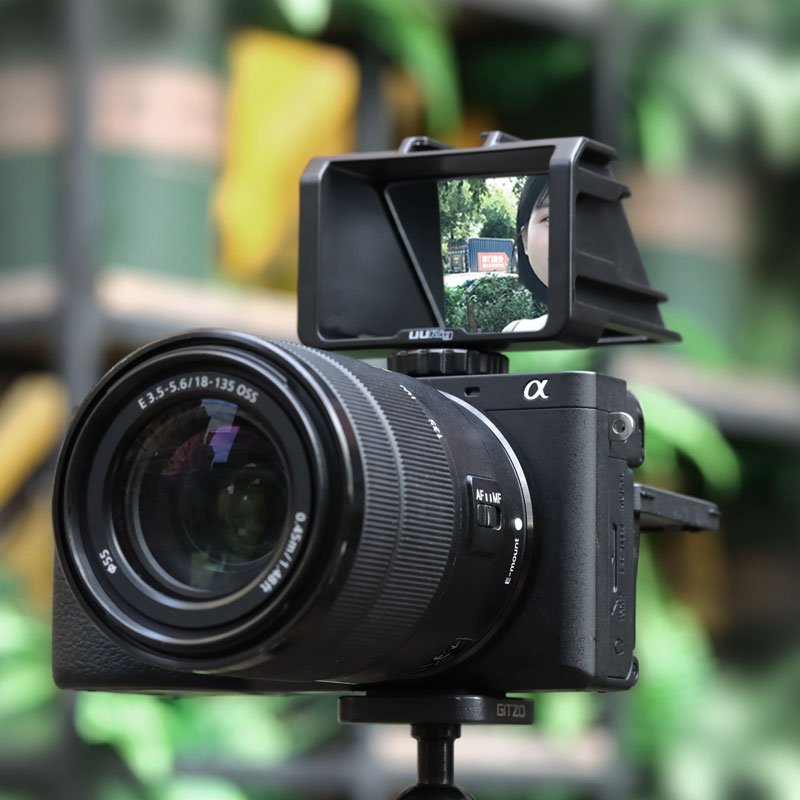 Plastic Selfie Flip for Sony A6500 / 6300 / A7M3 A7R3 Nikon Z6Z7 Mirrorless Camera Solution 