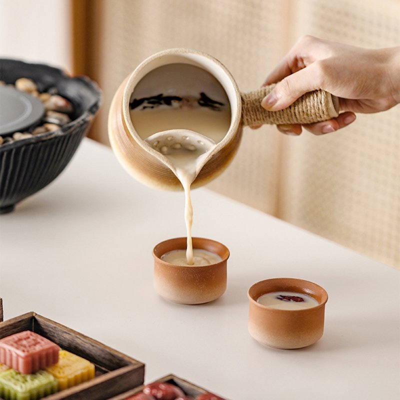 Mini Ceramic Teapot Handmade Teapots Kangfu Tea Pot Travel Tea Mug Ceramic Side Handle Jug For Carbon Furnace Electric Ceramic Furnace Gradual layer550ml (dry-fired)