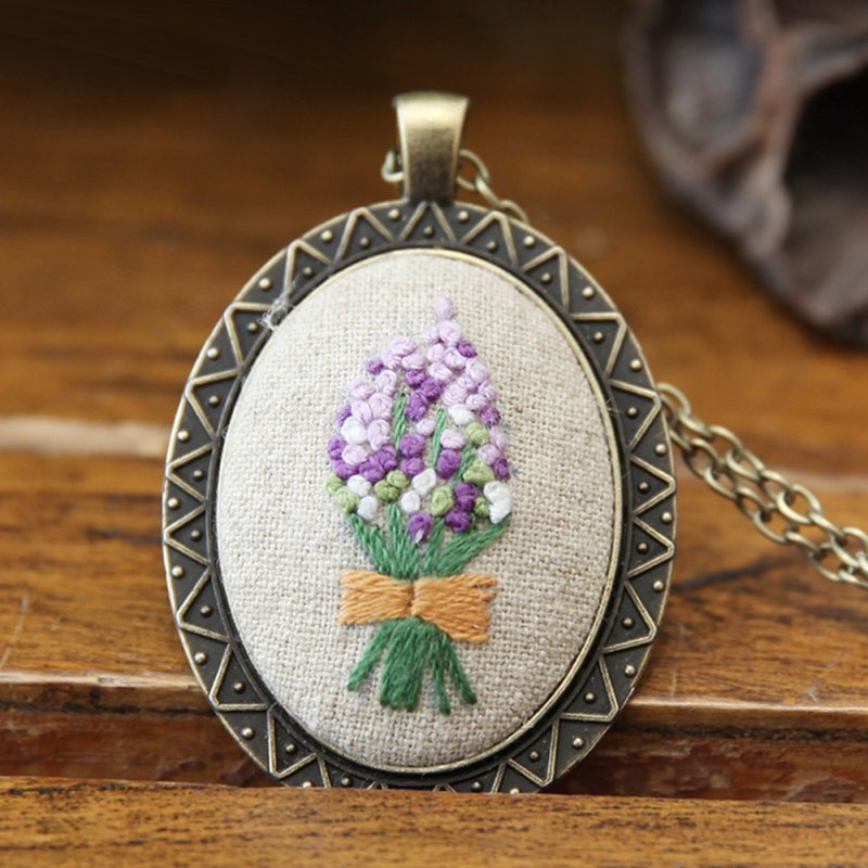 Embroidery  Pendant  Kit Embroidered  Pendant Necklace With Needle Thread For Diy Art Crafts 6#_30*40mm