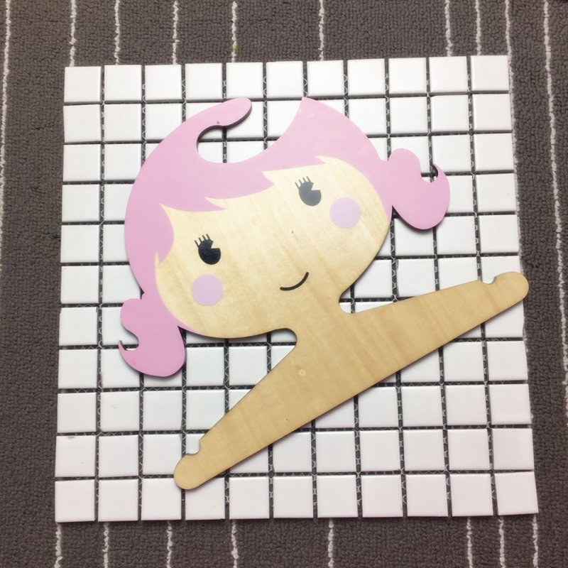 Wooden Cartoon Girl Shape Coat Hanger for Kids Room Storage Decoration Pink_25X21X0.45CM