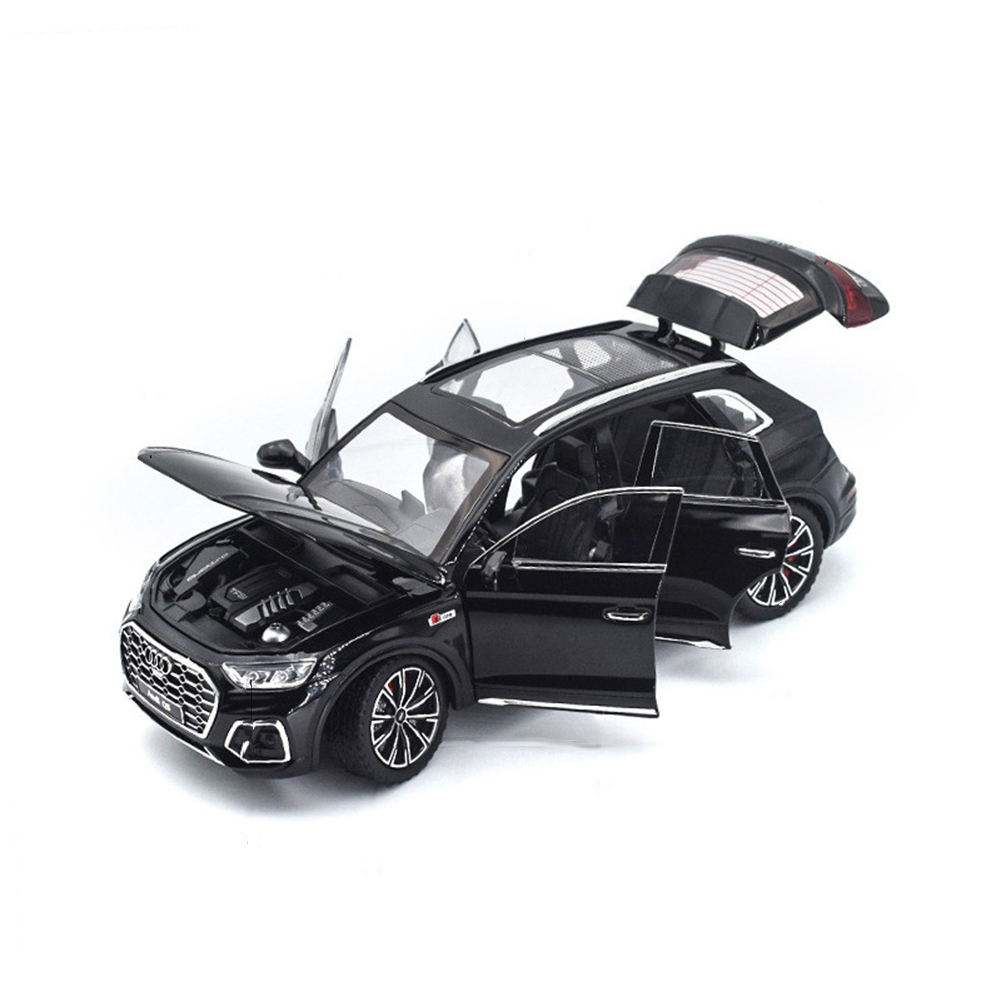 1:24 Alloy Car Model Ornaments Simulation Front Wheel Steering Pull Back Car Toy